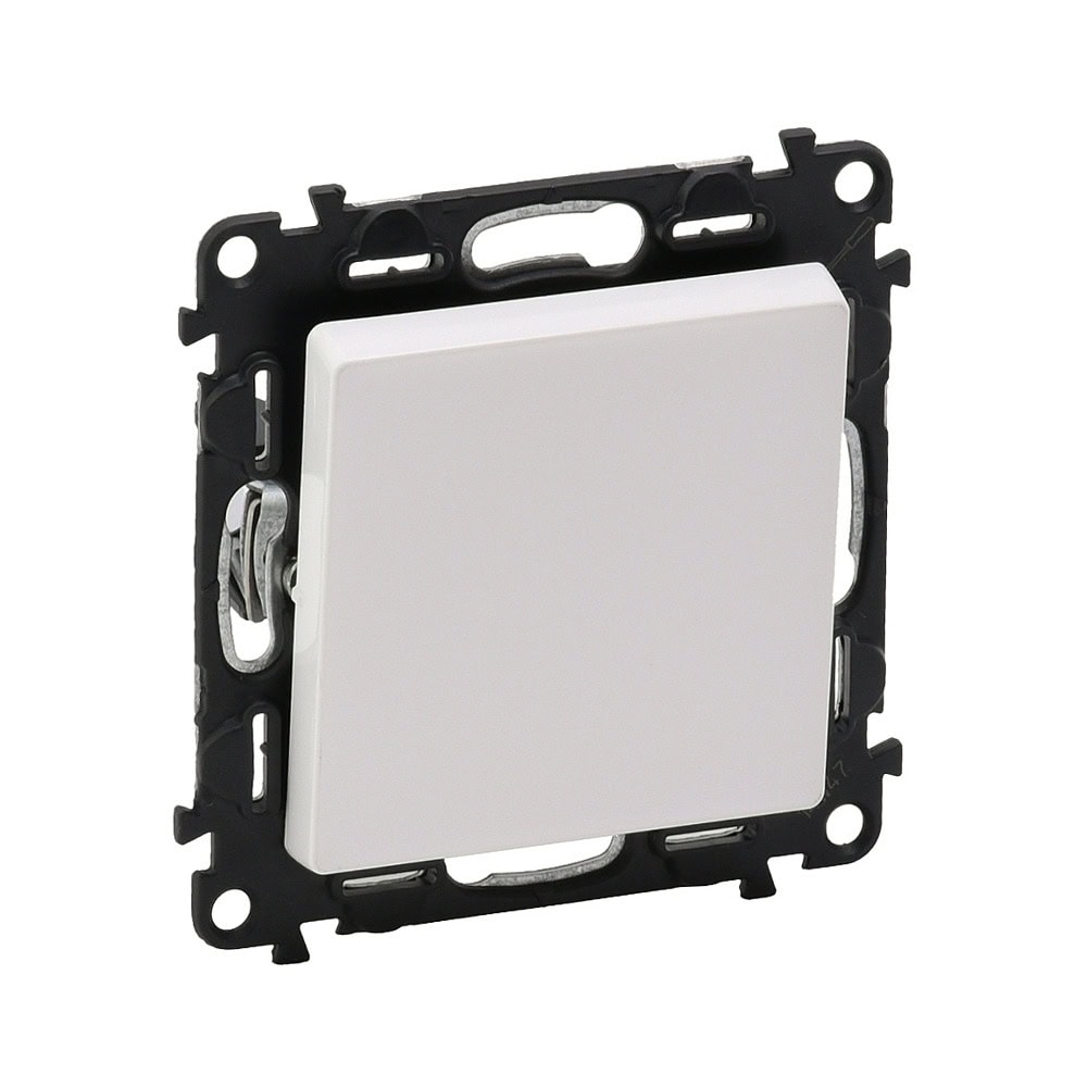 Еднополюсен ключ Legrand Valena Life 10 AX 250 V